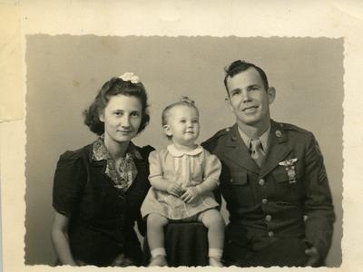 Ed, his wife JimoLee and daughter Edwyna